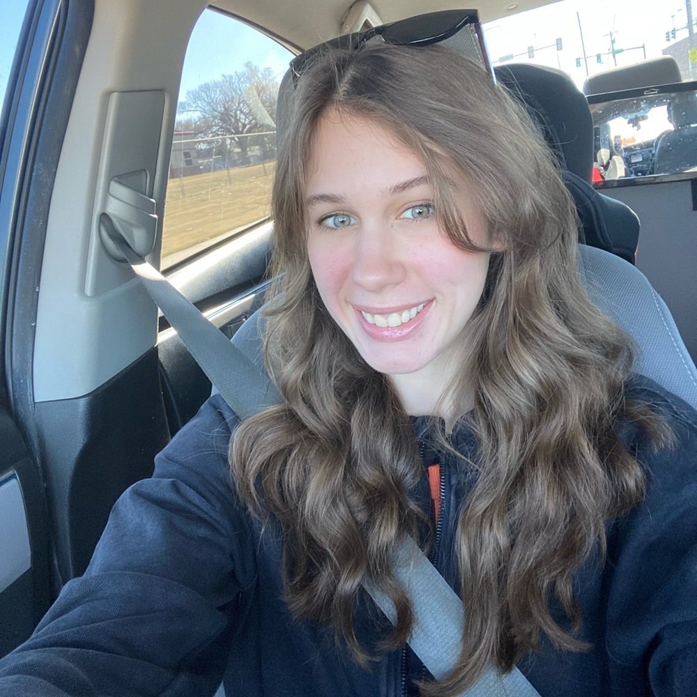 Meet your Posher, Stephanie